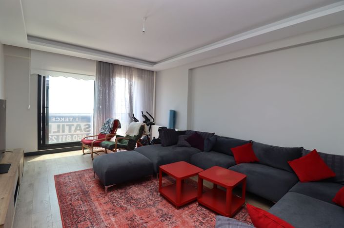 Image No.12-3 Bed Apartment for sale