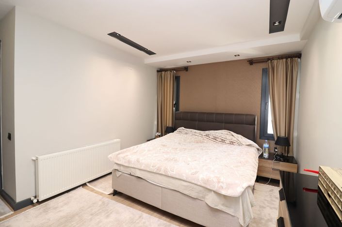 Image No.18-3 Bed Apartment for sale