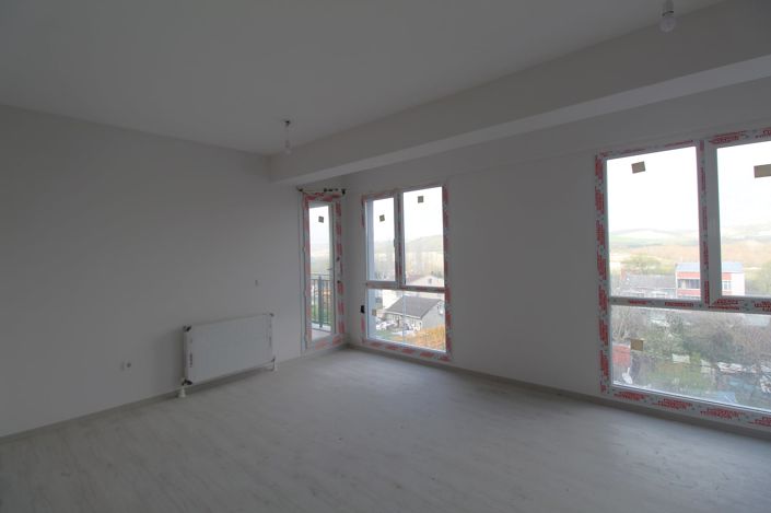 Image No.12-2 Bed Apartment for sale