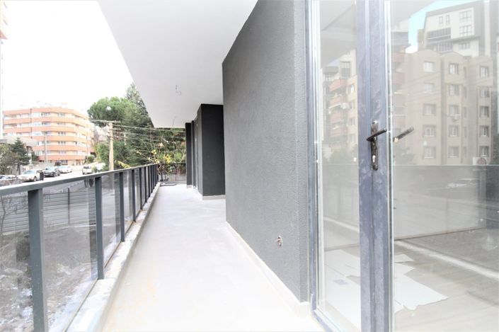 Image No.21-3 Bed Apartment for sale