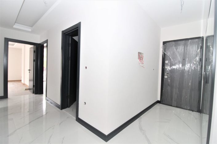 Image No.8-3 Bed Apartment for sale
