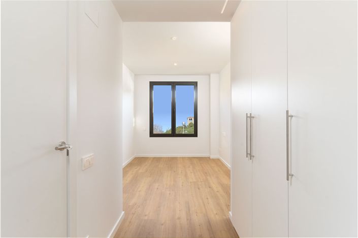 Image No.8-3 Bed Apartment for sale