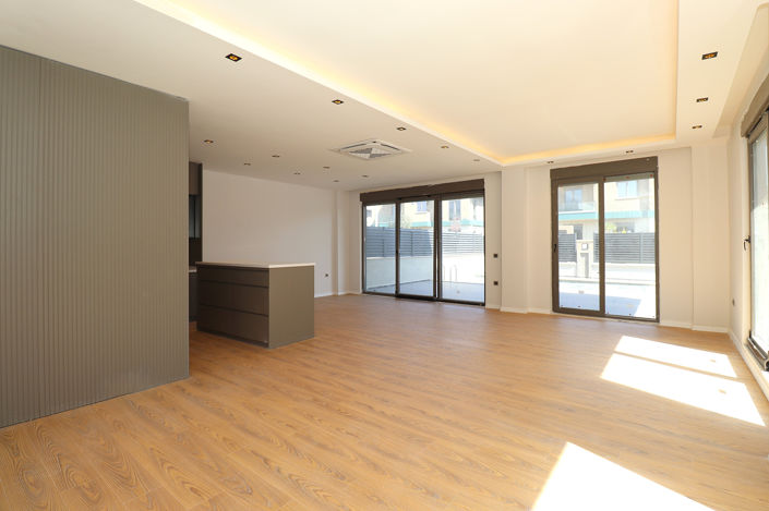 Image No.13-5 Bed House/Villa for sale