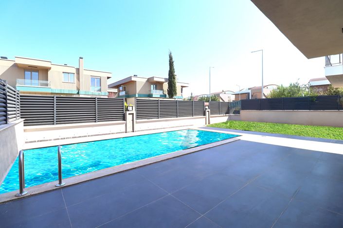 Image No.3-5 Bed House/Villa for sale