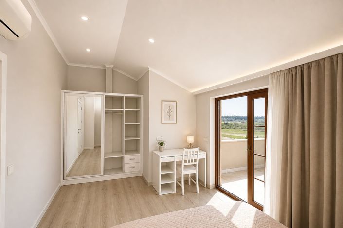 Image No.18-4 Bed House/Villa for sale