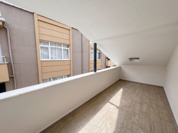 Interior 10