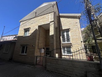 Exterior 3