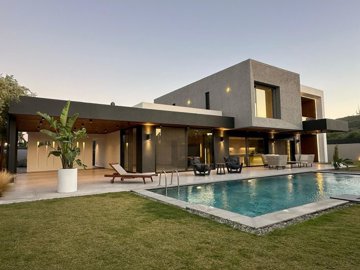 Exterior 7