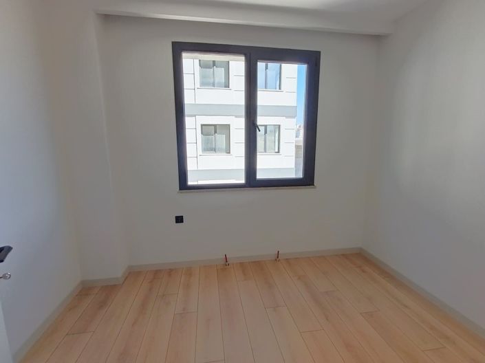 Image No.17-4 Bed Apartment for sale