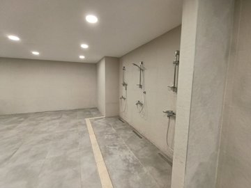 Exterior 13