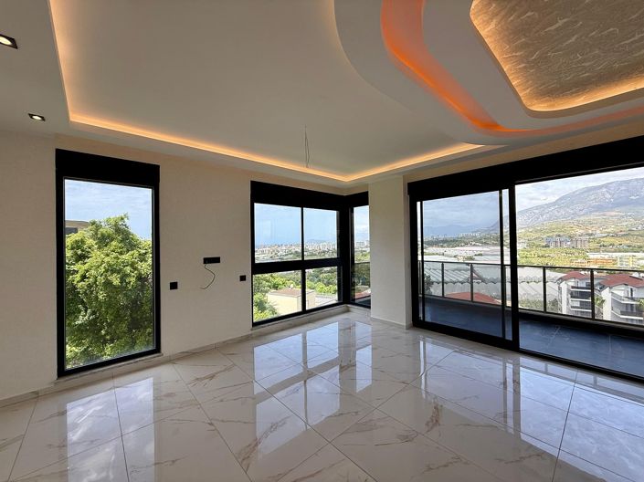 Image No.12-6 Bed House/Villa for sale