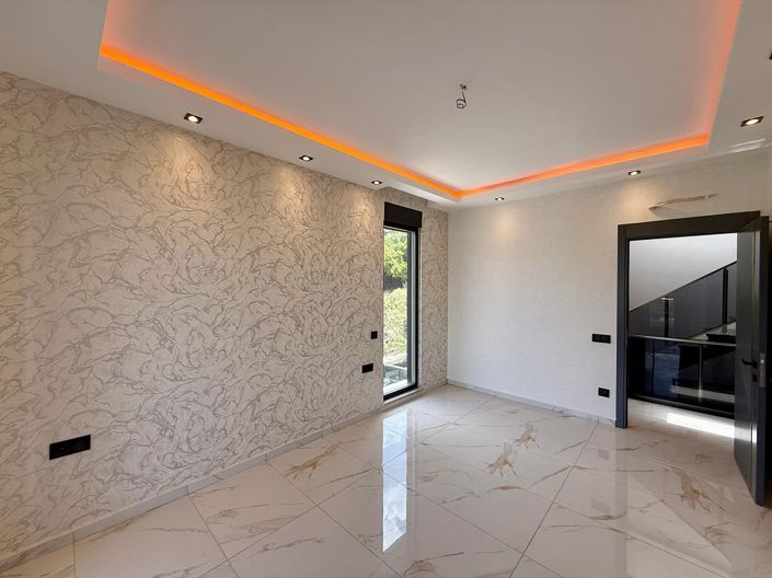 Image No.17-6 Bed House/Villa for sale