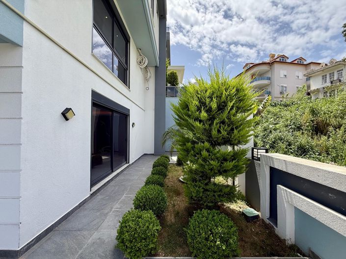 Image No.4-6 Bed House/Villa for sale