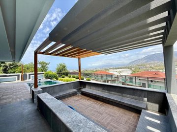Exterior 5