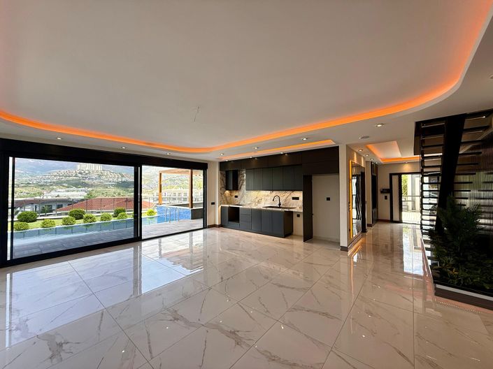 Image No.7-6 Bed House/Villa for sale