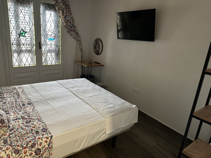 Image No.7-20 Bed Commercial for sale