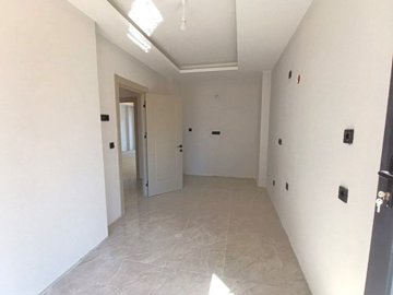 Interior 4