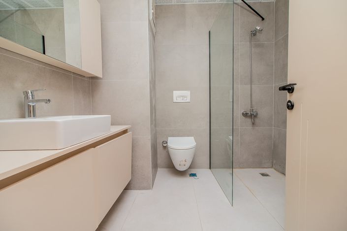 Image No.16-2 Bed Apartment for sale