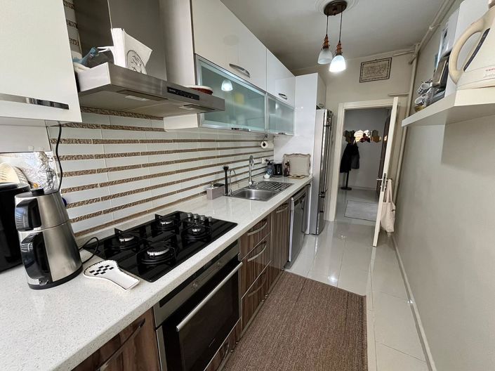 Image No.24-3 Bed Apartment for sale