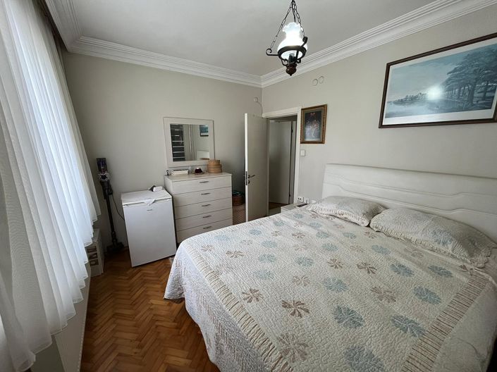 Image No.27-3 Bed Apartment for sale