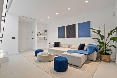 Interior 5