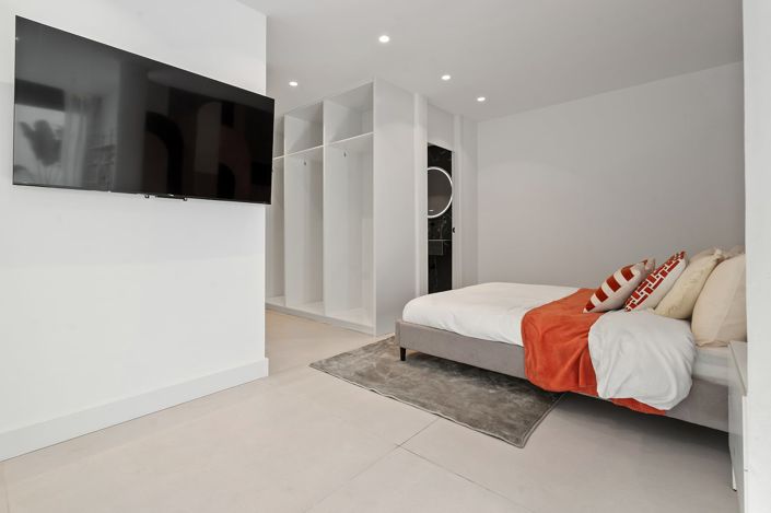 Image No.19-3 Bed Apartment for sale