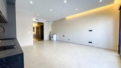 Interior 5