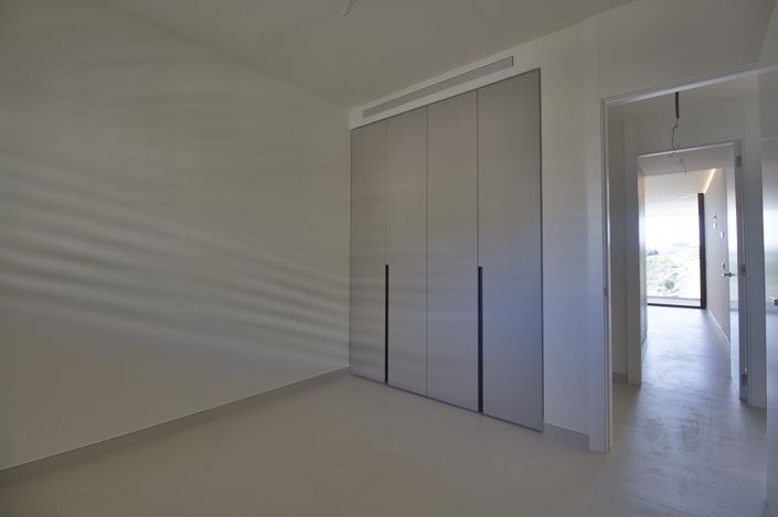 Image No.20-2 Bed Apartment for sale