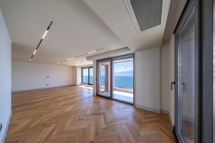 Image No.10-3 Bed Apartment for sale