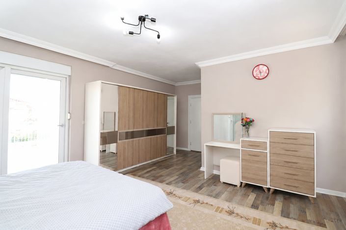 Image No.17-4 Bed House/Villa for sale
