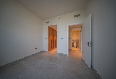 Interior 4