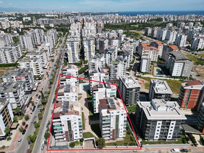 Duplex Apartment in a Complex with a Pool in Antalya