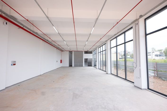 Image No.25-Commercial for sale