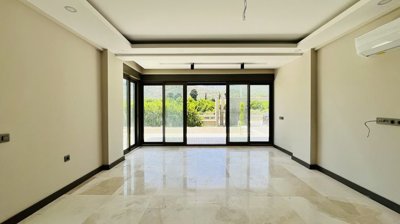 Interior 2