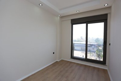 Interior 5