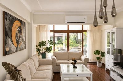 Interior 1