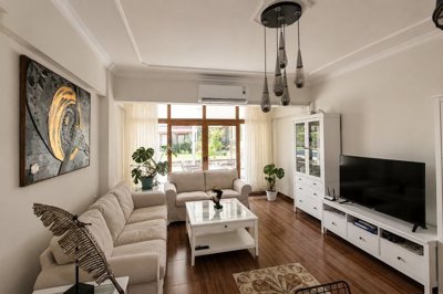 Interior 2