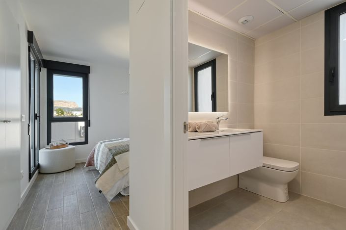 Image No.20-3 Bed Apartment for sale