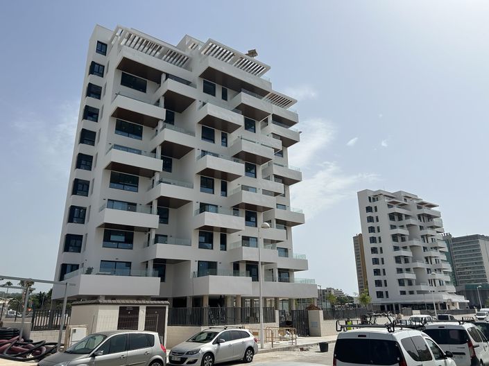 Image No.33-3 Bed Apartment for sale