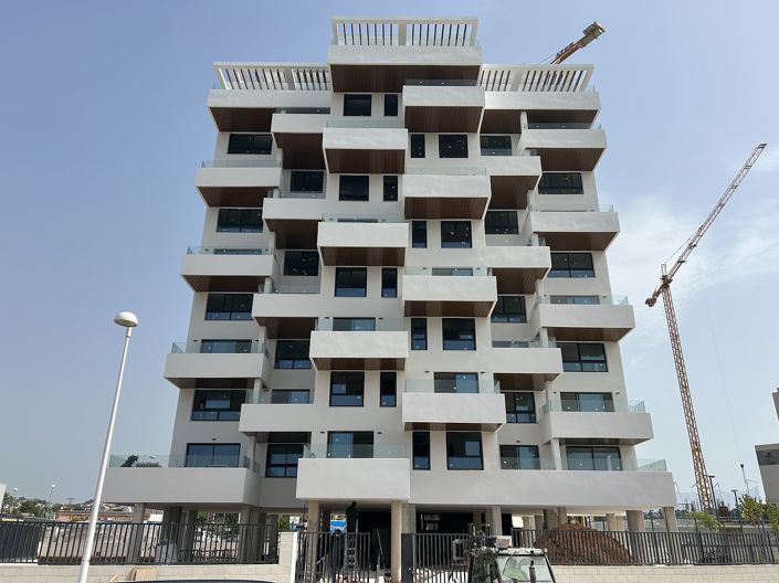 Image No.34-3 Bed Apartment for sale