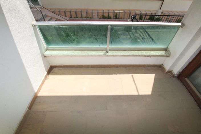 Image No.20-2 Bed Apartment for sale