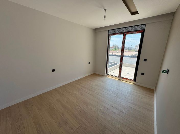 Image No.14-2 Bed Apartment for sale
