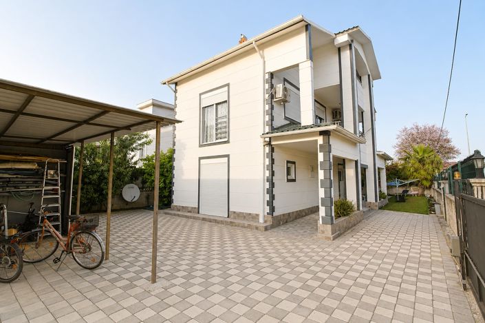 Image No.10-4 Bed House/Villa for sale