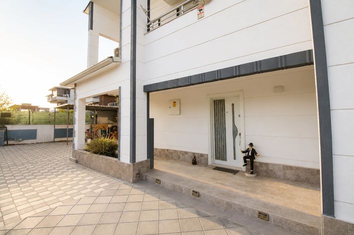 Image No.11-4 Bed House/Villa for sale