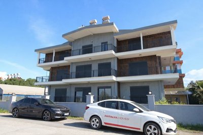 Exterior 1