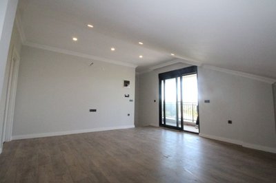 Interior 7