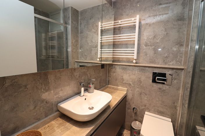 Image No.26-4 Bed Apartment for sale