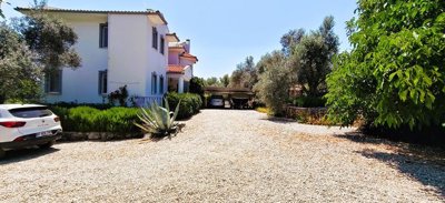 Exterior 11