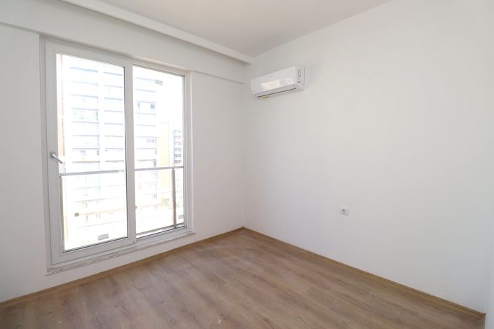Image No.18-2 Bed Apartment for sale