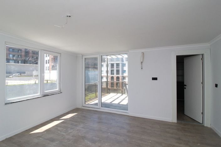 Image No.12-3 Bed Apartment for sale